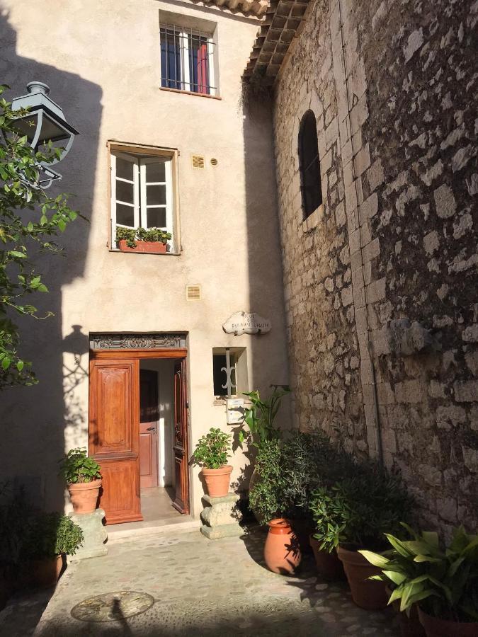 Derriere L'Eglise Daire Saint-Paul-de-Vence Dış mekan fotoğraf